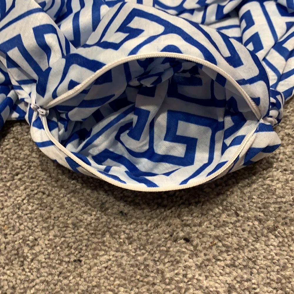 Infinity scarf with pocket - Picture 3 of 5